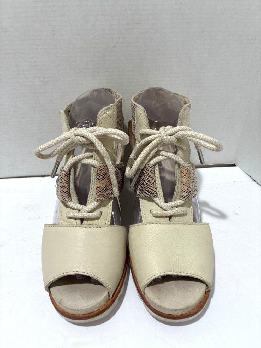 Sorel Womens cream leather Joanie III lace wedge open toe sandals sz 8 snakeskin - Picture 2 of 7